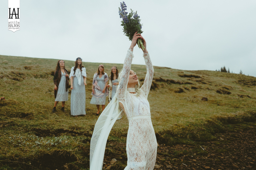 The bouquet toss