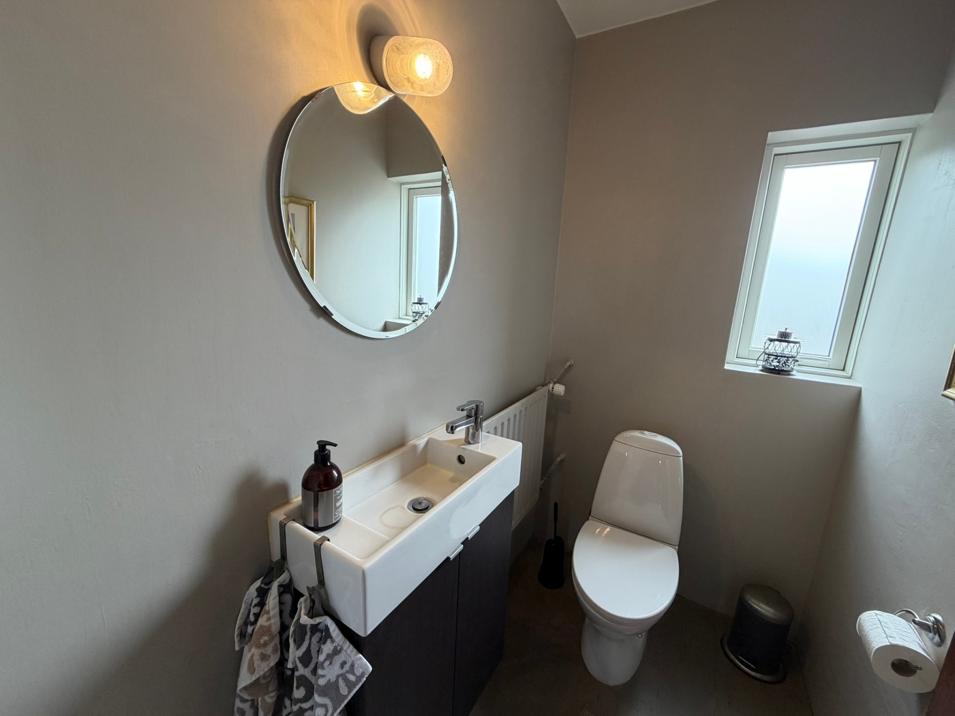 Powder room