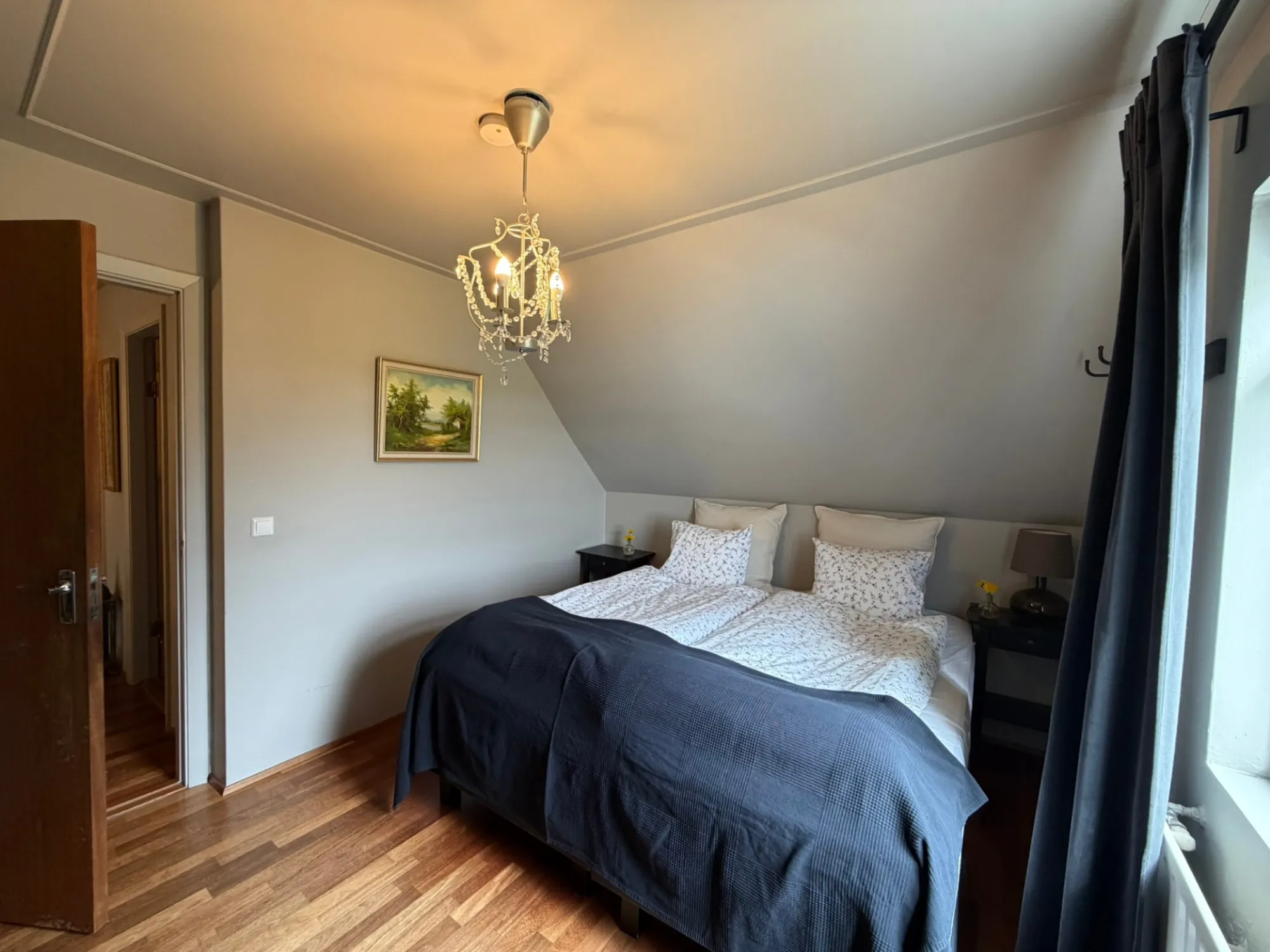 Room 7 — 2
